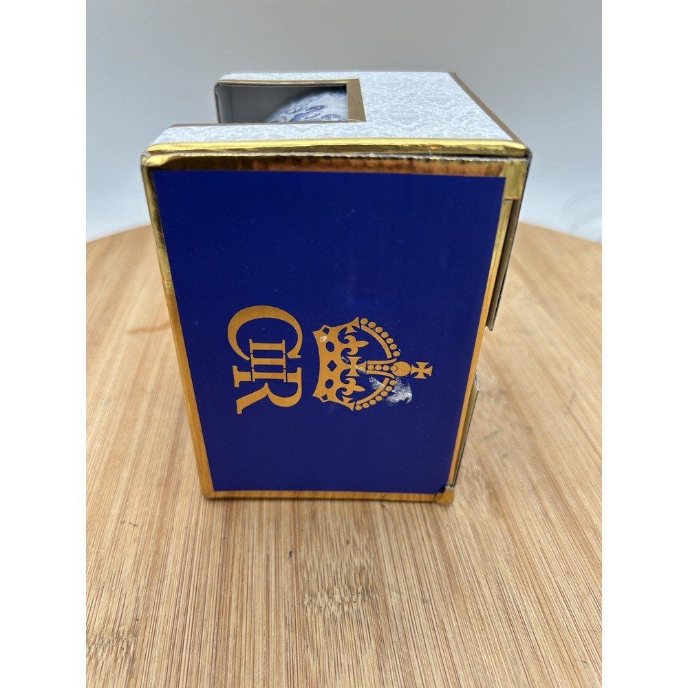 THE CORONATION OF HIS MAJESTY KING CHARLES III GOLD PLATED FINE CHINA MUG BOXED - Picture 4 of 8